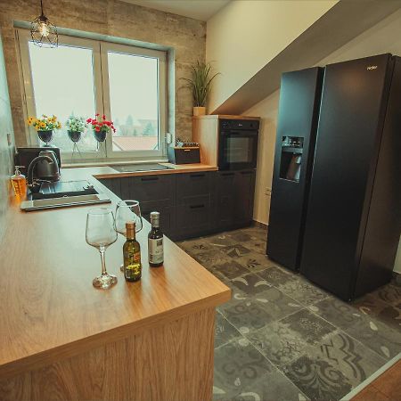 Apartmani Infinity Osijek Bagian luar foto