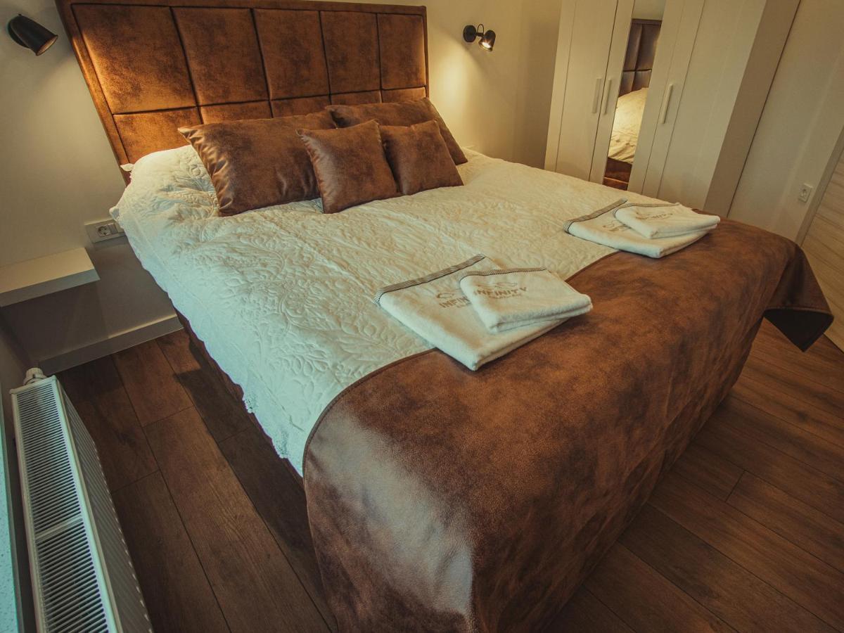 Apartmani Infinity Osijek Bagian luar foto
