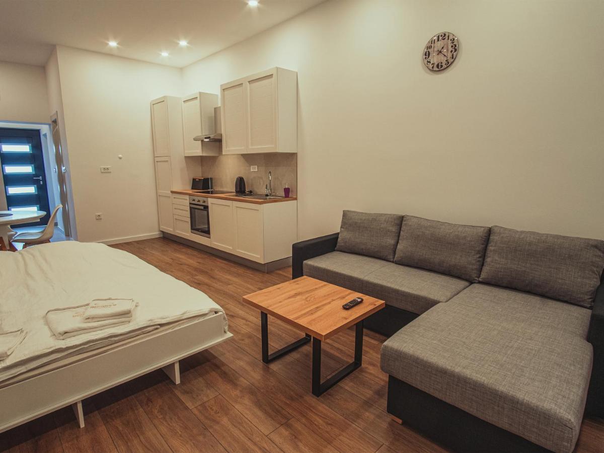 Apartmani Infinity Osijek Bagian luar foto