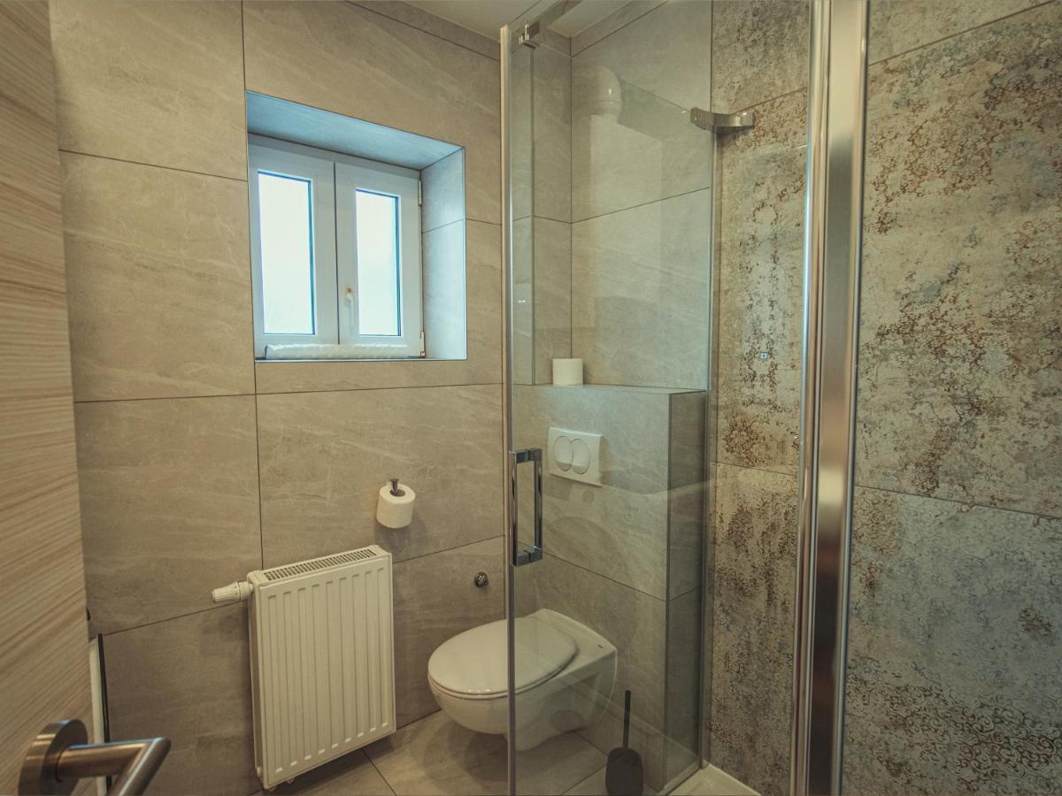 Apartmani Infinity Osijek Bagian luar foto