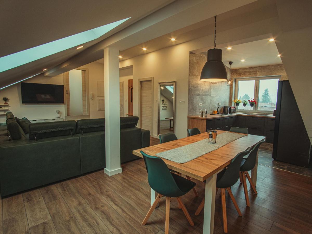 Apartmani Infinity Osijek Bagian luar foto
