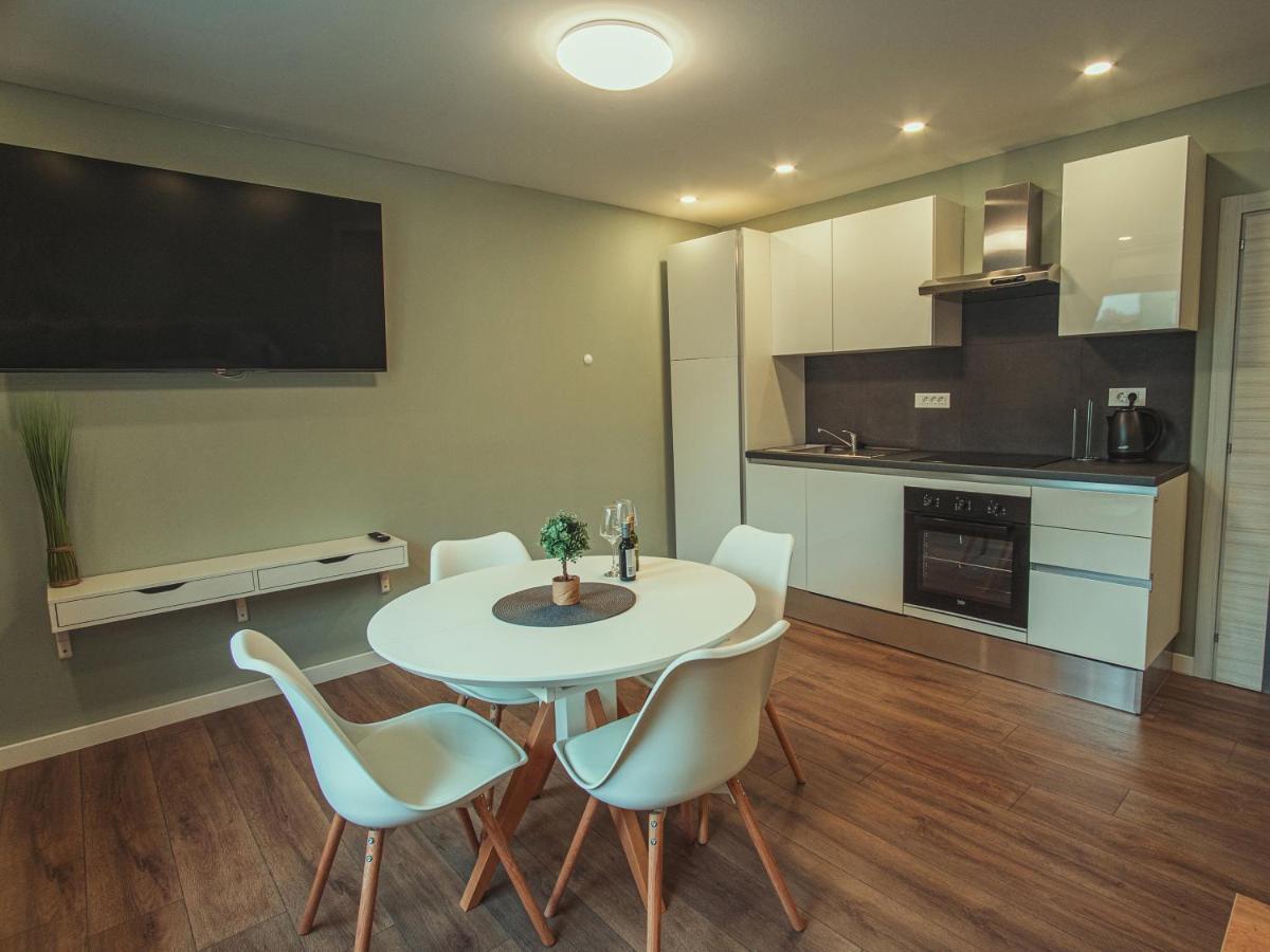 Apartmani Infinity Osijek Bagian luar foto