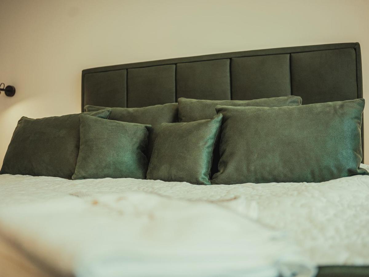 Apartmani Infinity Osijek Bagian luar foto
