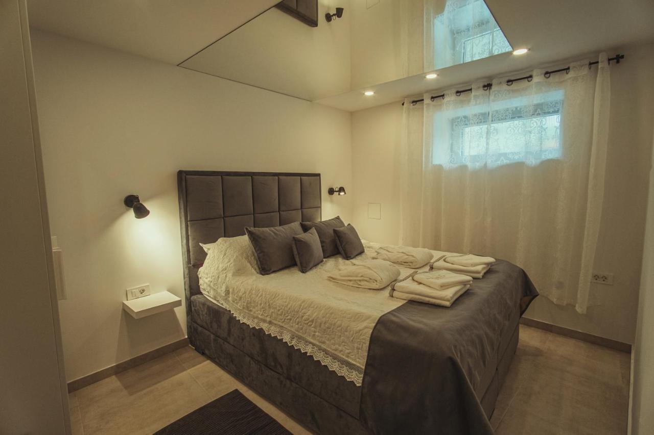 Apartmani Infinity Osijek Bagian luar foto