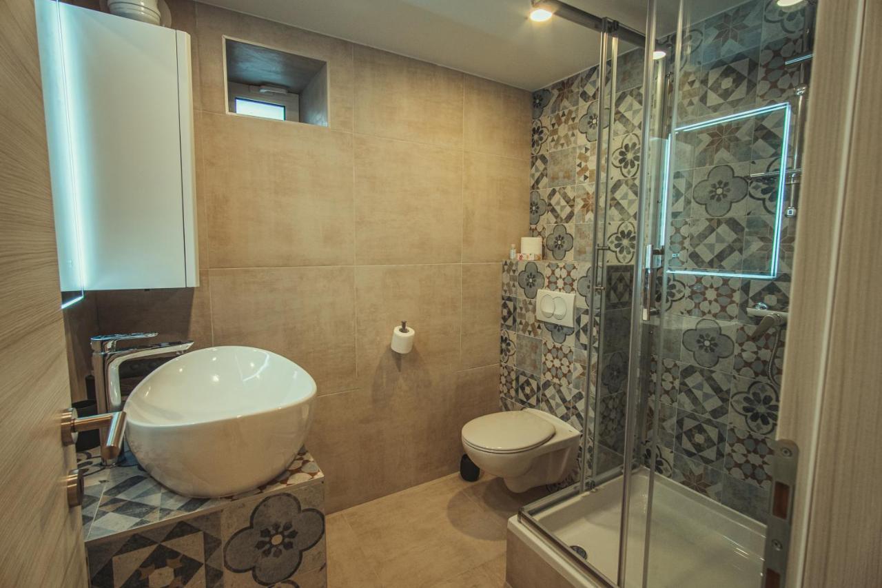Apartmani Infinity Osijek Bagian luar foto